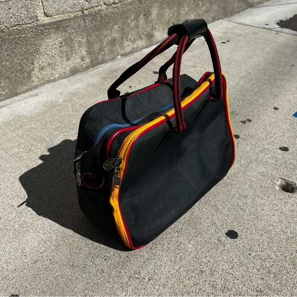 Ricardo Beverly Hills Carry On Overnight Zippered Duffle Bag Black / Multi Color - Picture 3 of 13